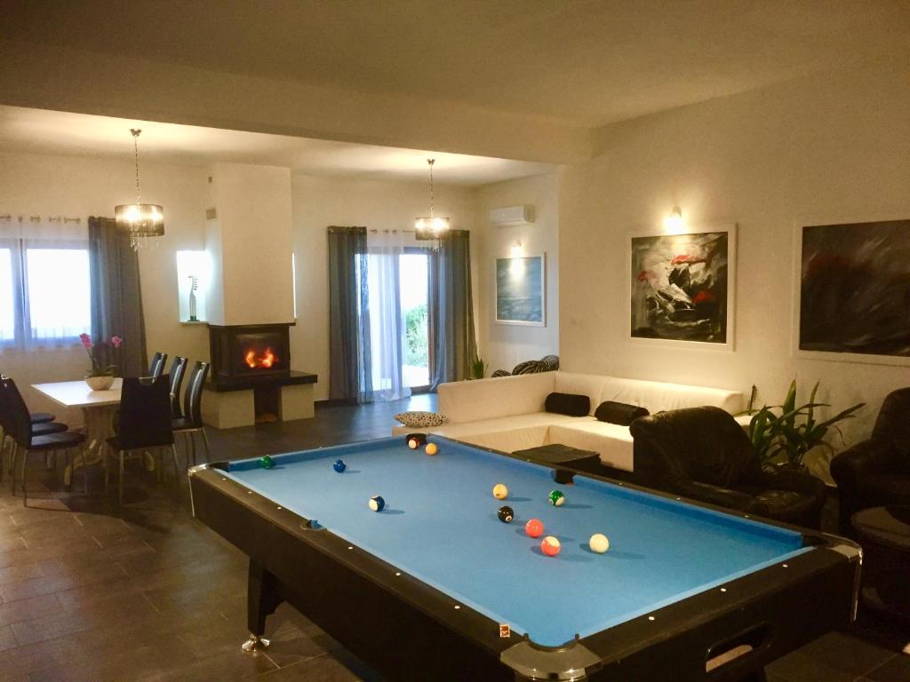 Biliardový stôl v ubytovaní Holiday home - Healthy house Opatija