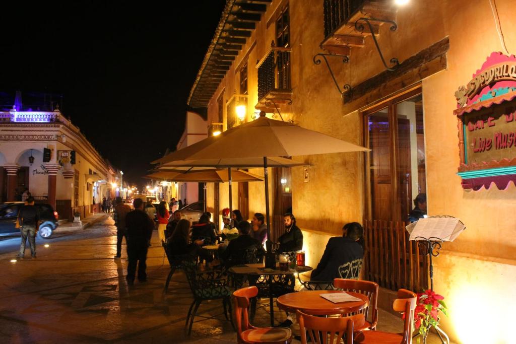Restaurace v ubytování Hotel Santa Clara
