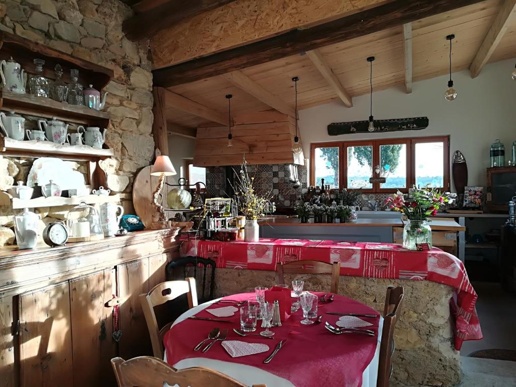 Restaurace v ubytování La Ferme Constantin