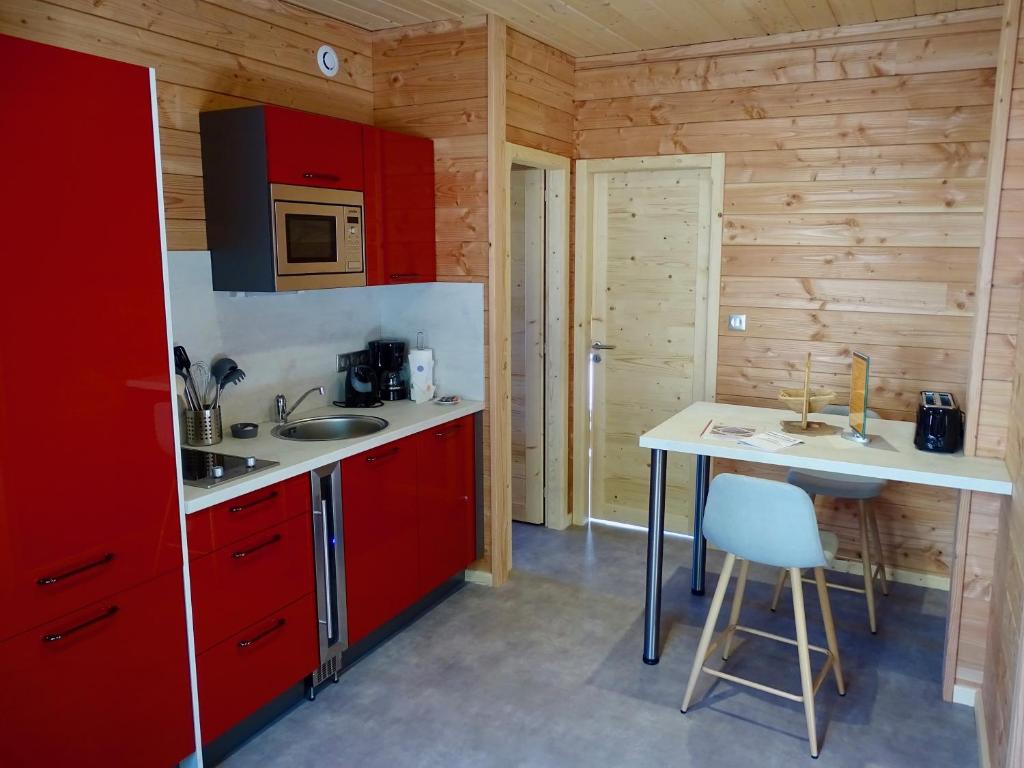 Auberge Les Hauts De Chenas - Chalet