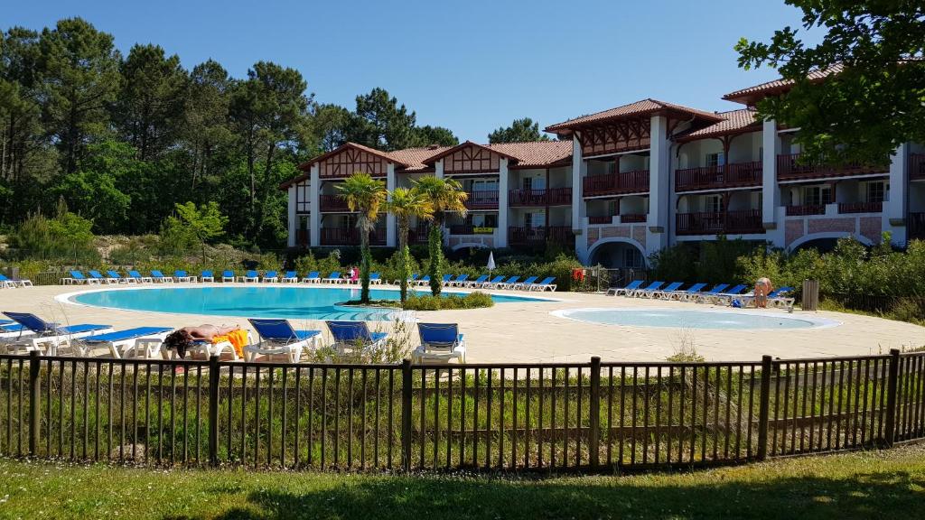 Πισίνα στο ή κοντά στο Appartement a loué domaine de gasgogne a biscarrosse