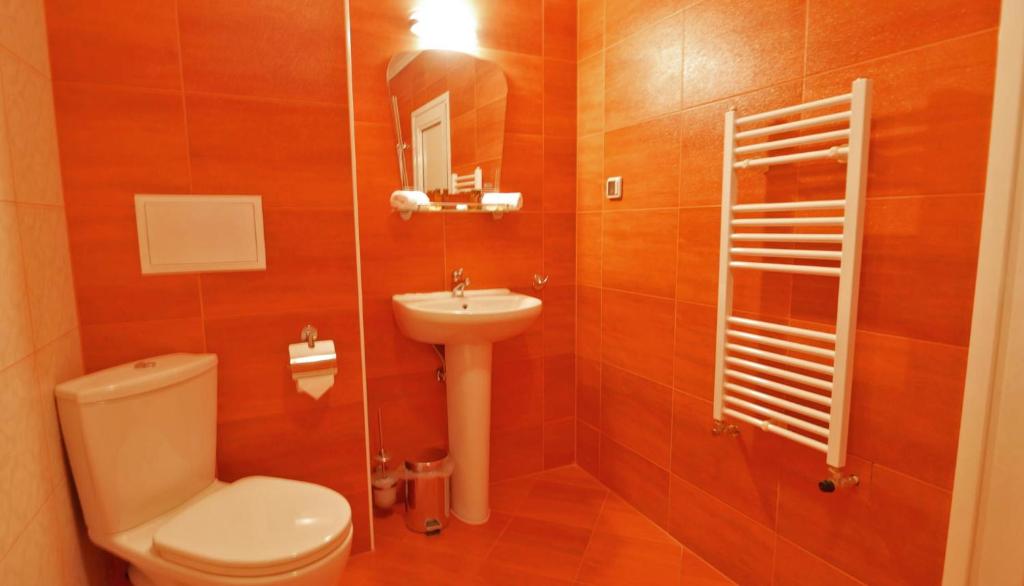 Koupelna v ubytování Central West Hotel