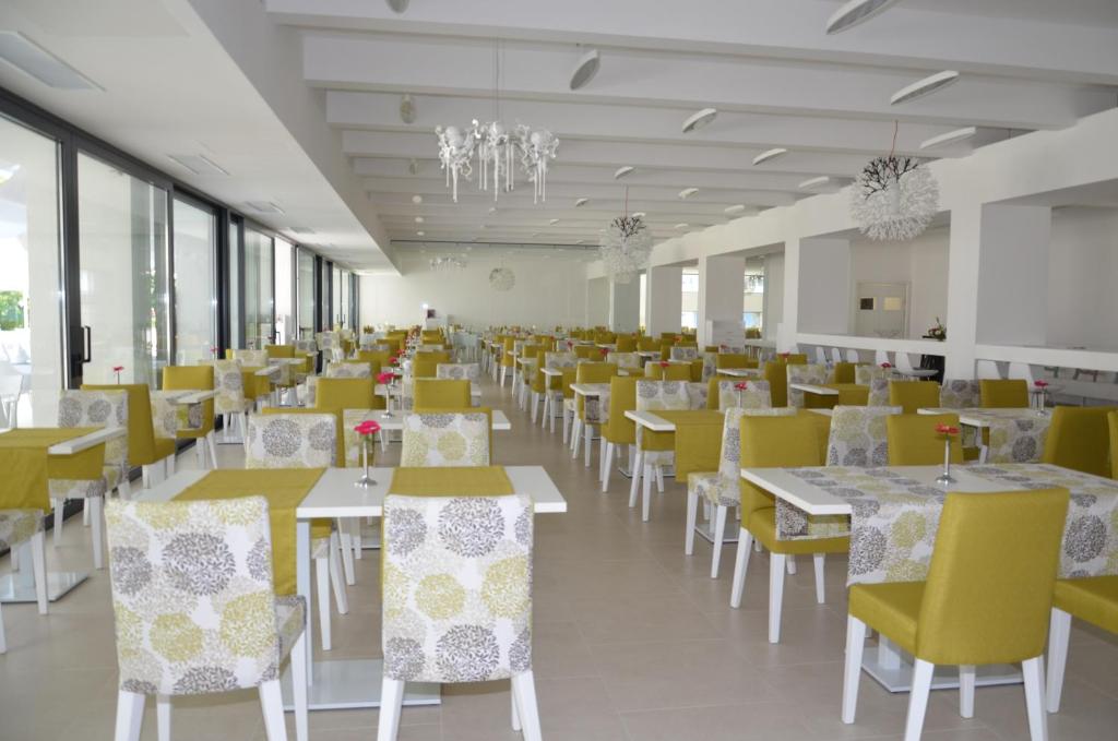 Restaurace v ubytování Hotel Favorit