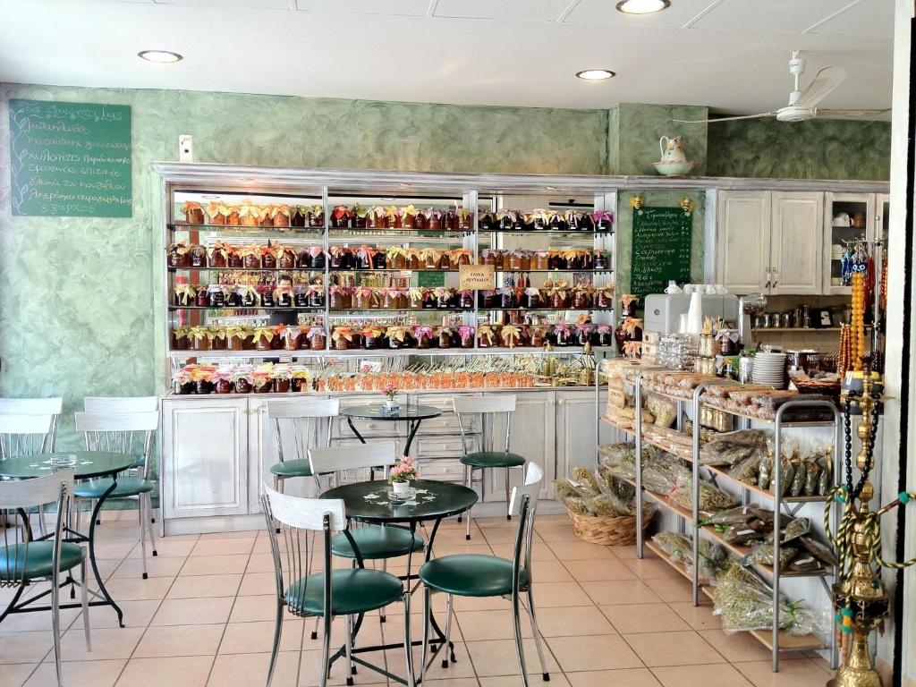 ΞεΝΩΝΑΣ ΕΞΑΡΧΟΣ - 9