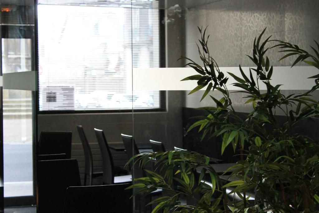 Hotel The Originals du Grand Monarque Nantes Gare - Resim 20