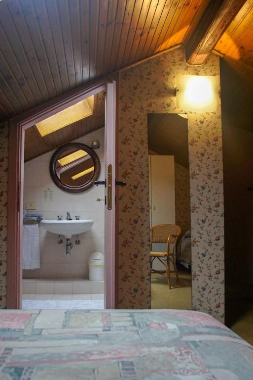 Hotel Locanda Mel - Twin Room With Bathroom