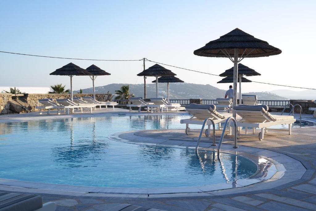 Bazén v ubytování Hermes Mykonos Hotel nebo v jeho okolí