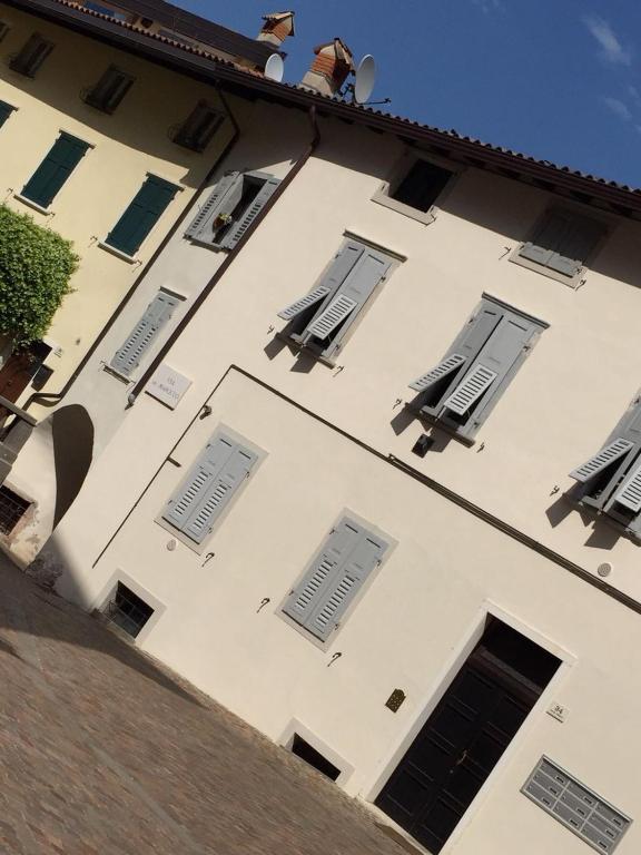 Budynek, w którym mieści się apartament