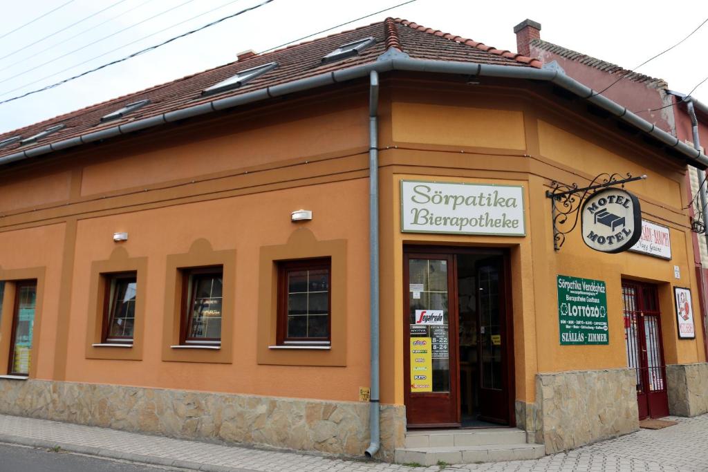 Fotografie z fotogalerie ubytování Sörpatika Vendégház v destinaci Badacsonytomaj