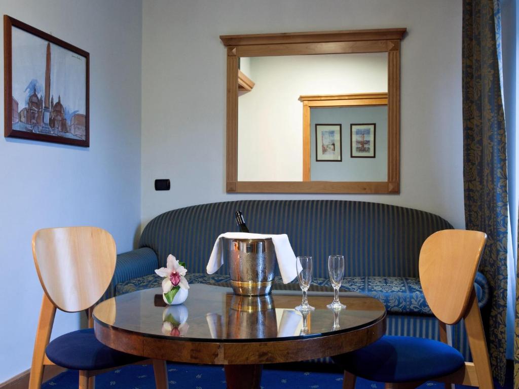 Posezení v ubytování Hotel Diplomatic