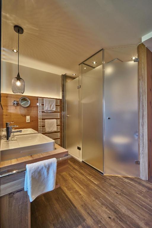 Wellnesshotel Zum Koch - Habitación Doble Deluxe Con Balcón