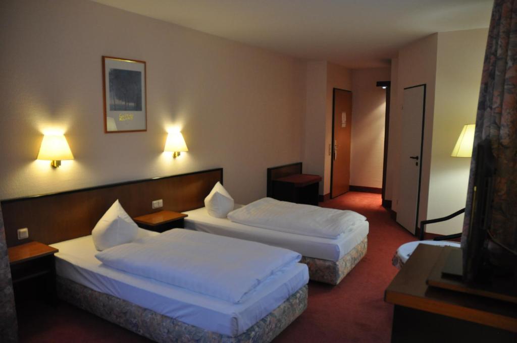 City Hotel Aschersleben - Doppel- Oder Zweibettzimmer