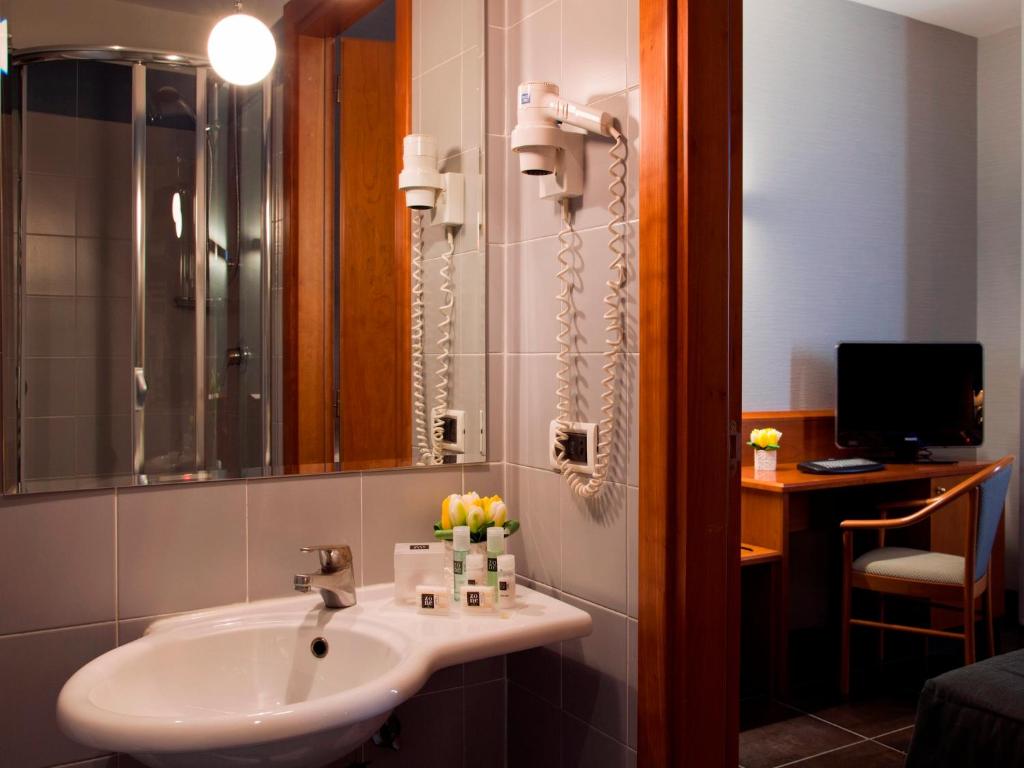 Hotel Zone - Resim 44