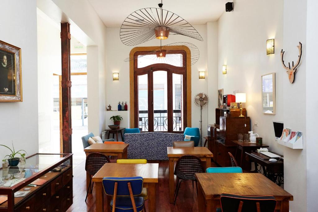 Posezení v ubytování L'Adresse Hôtel Boutique