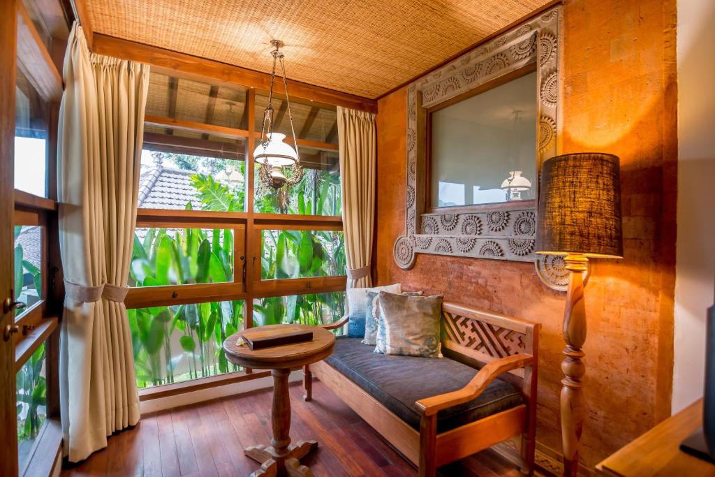 Posezení v ubytování Ulun Ubud Resort - CHSE Certified