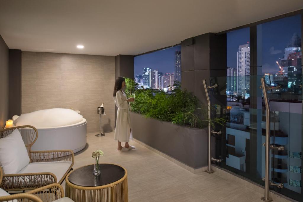 Balkón nebo terasa v ubytování Solitaire Bangkok Sukhumvit 11