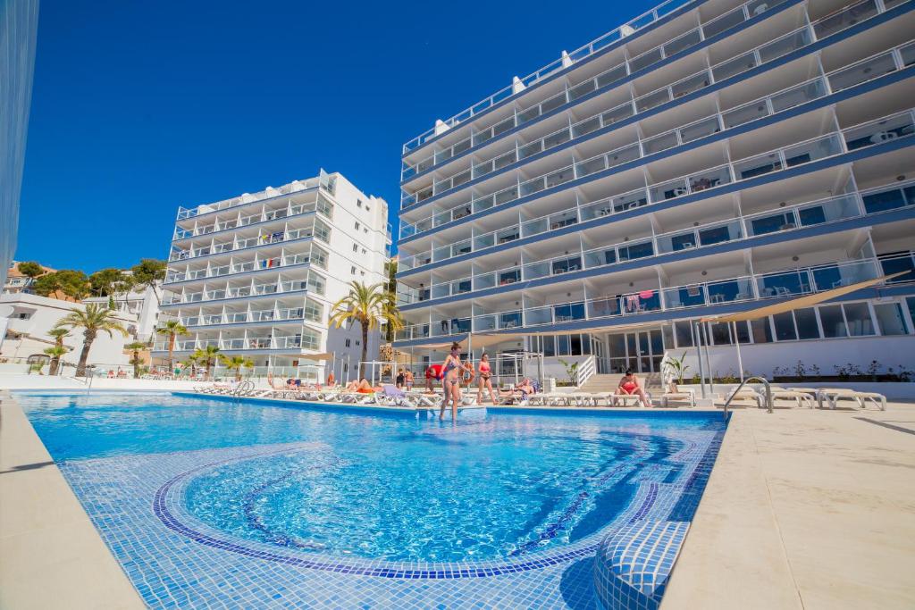 Bazén v ubytování Pierre & Vacances Mallorca Deya - Adults recommended nebo v jeho okolí