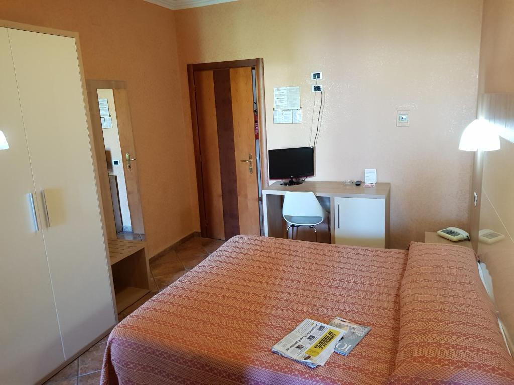 TV a/nebo společenská místnost v ubytování Hotel Francesco