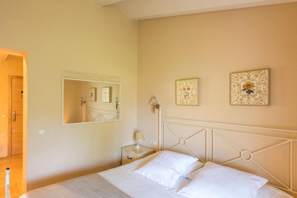 El Moli de Siurana - Classic Double Room With Balcony