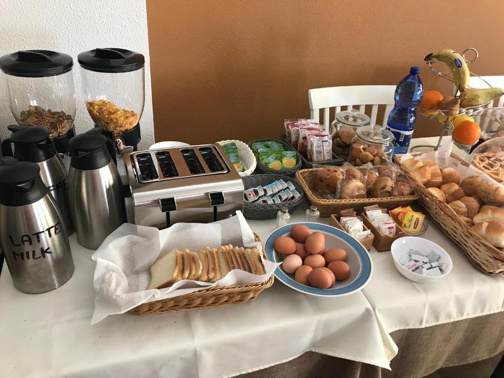 Jedlo v hoteli alebo blízkom okolí