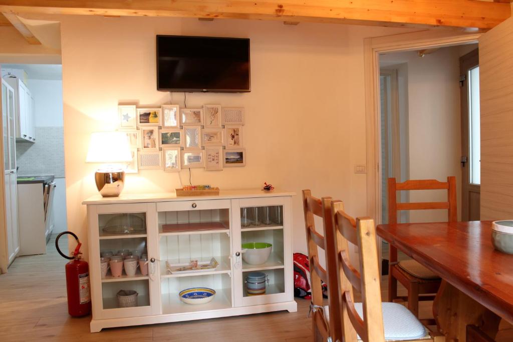 Kuchyň nebo kuchyňský kout v ubytování LA MAGNOLIA Guests House