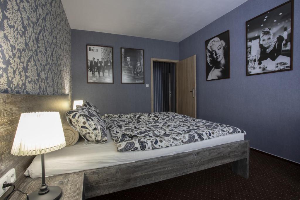 Postel nebo postele na pokoji v ubytování Restaurace Stará Lípa
