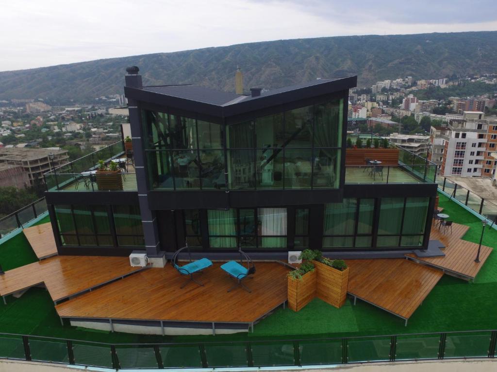 Nespecifikovaný výhled na hory nebo výhled na hory při pohledu z hotelu