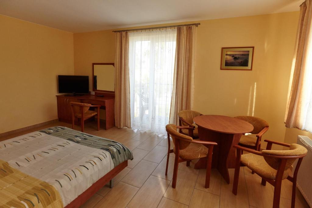 Holiday-Darłówko - Apartment With Balcony