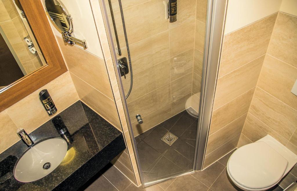 Koupelna v ubytování Hotel Blauer Engel