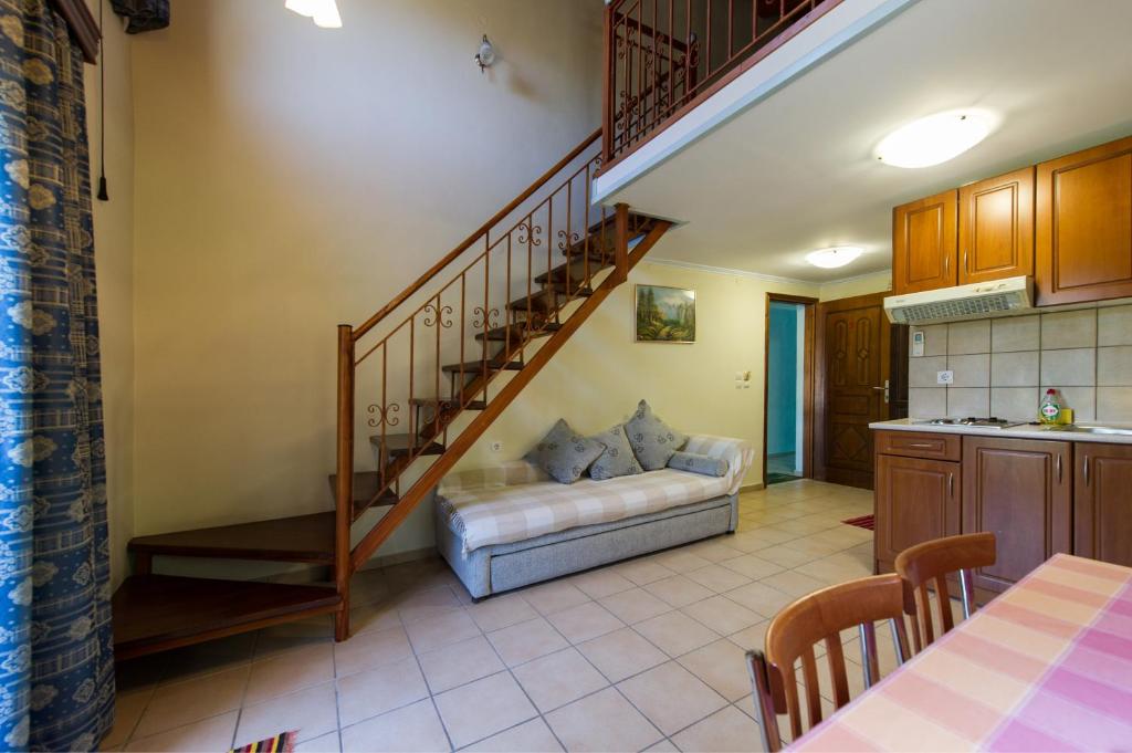 Kuchyň nebo kuchyňský kout v ubytování Villa Alexandros