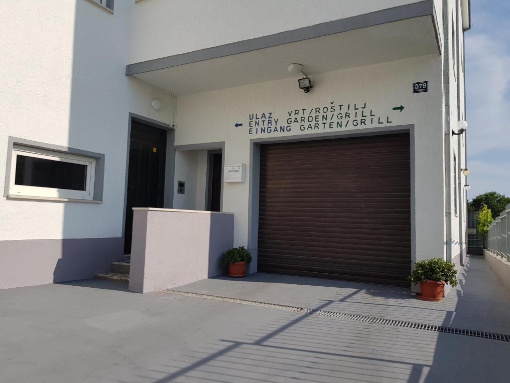 Exteriér nebo vchod ubytování Guesthouse Varnica