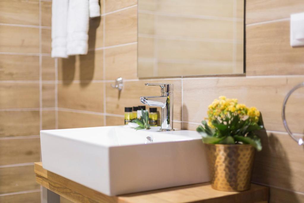 Plaza Hotel, Philian Hotels and Resorts - Resim 14