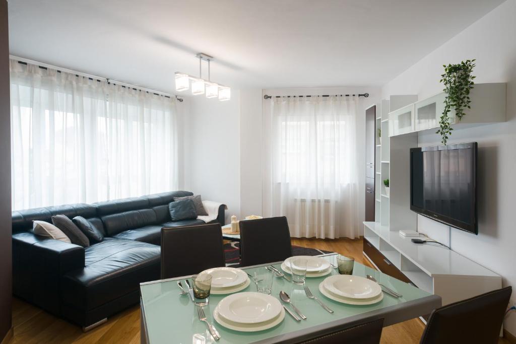 Alojamiento Santa Maria - Twee Slaapkamers Appartement