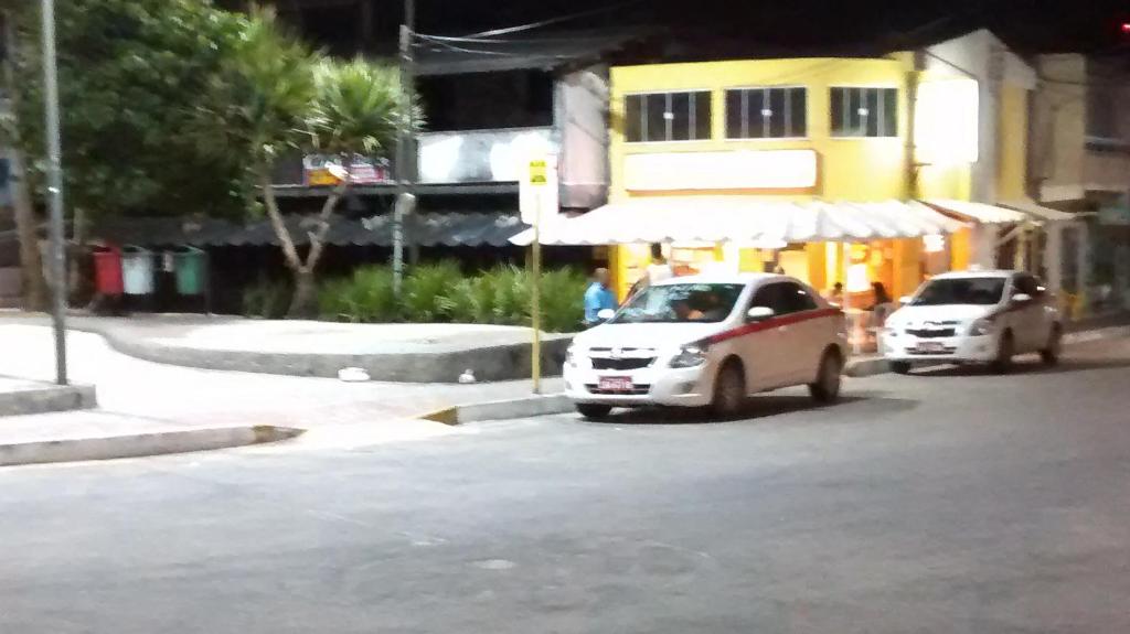  Prainha Aconchegante apto de quarto e sala com vista para o mar