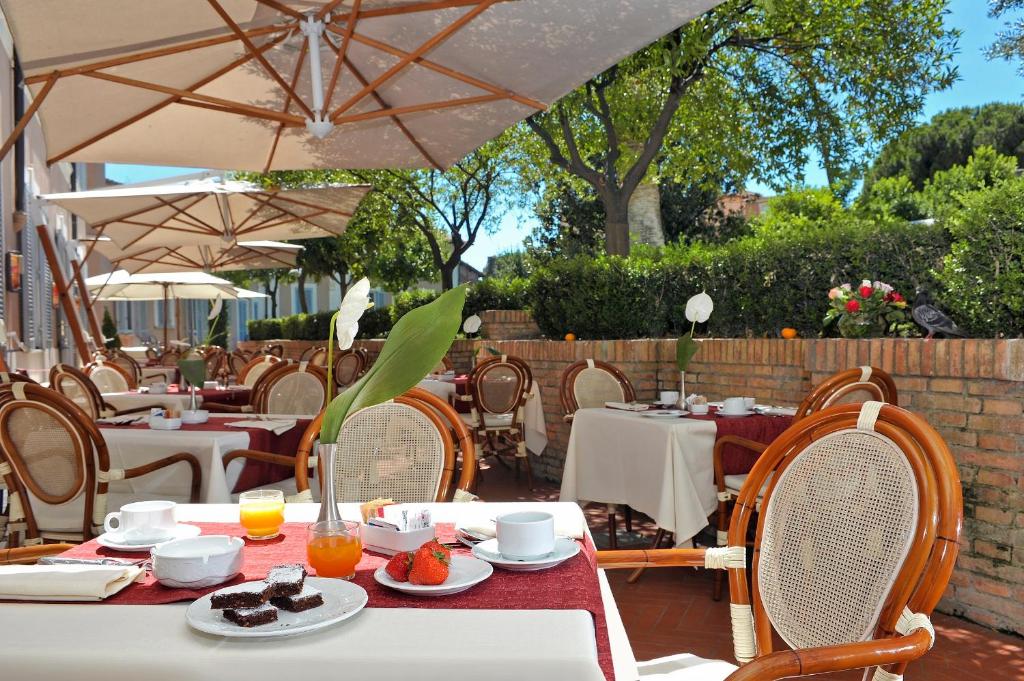 Nápoje v ubytování Kolbe Hotel Rome
