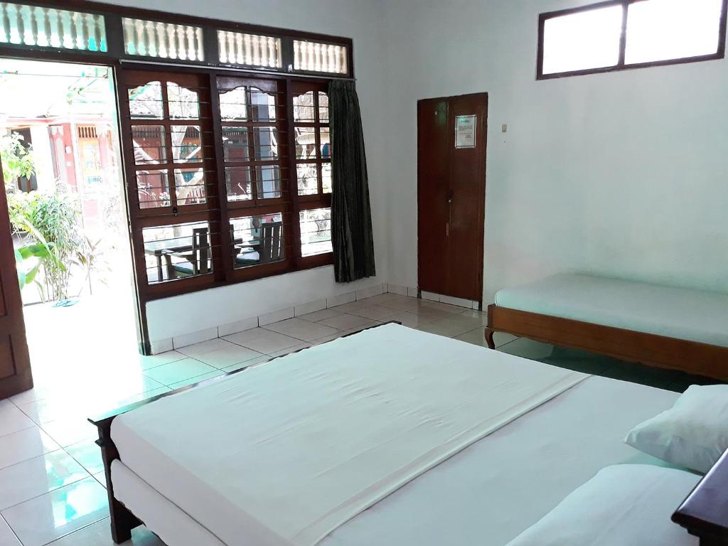 Gede Homestay - 豪华室（2个成人 + 1个孩子）