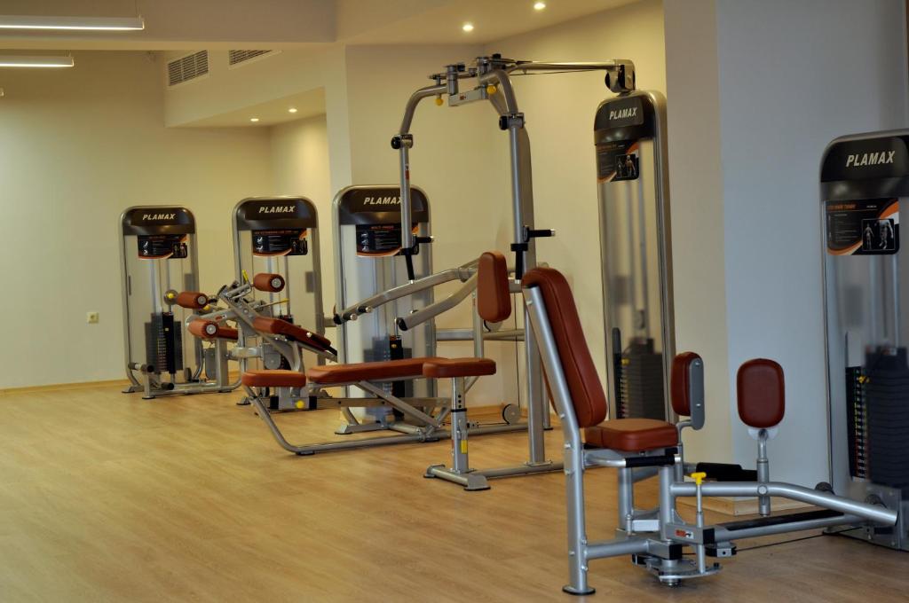 Posilňovňa alebo fitness centrum v ubytovaní Artina