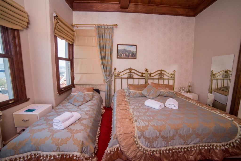 HHK Hotel - Standard Triple Room