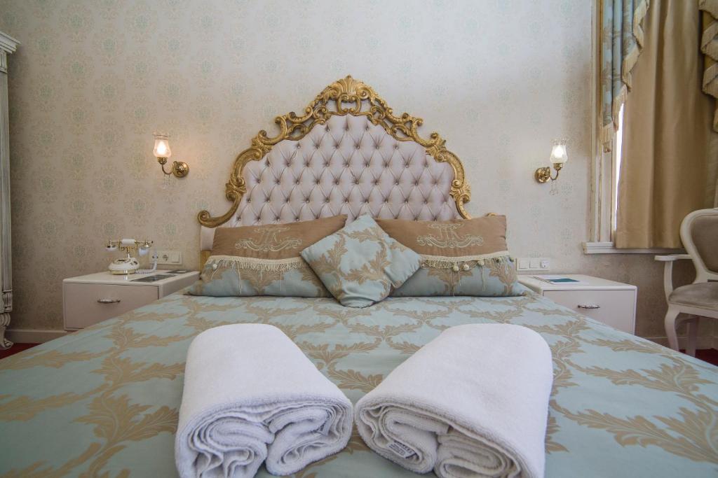 HHK Hotel - Superior Double Room With Sea View