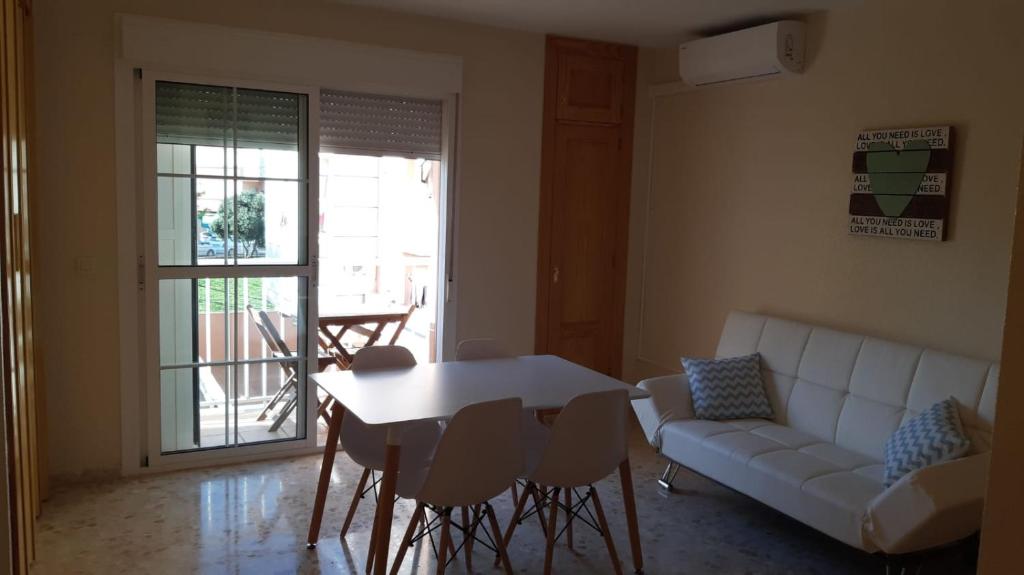 Puerto Roquetas de Mar, Roquetas de Mar (precios actualizados 2024)