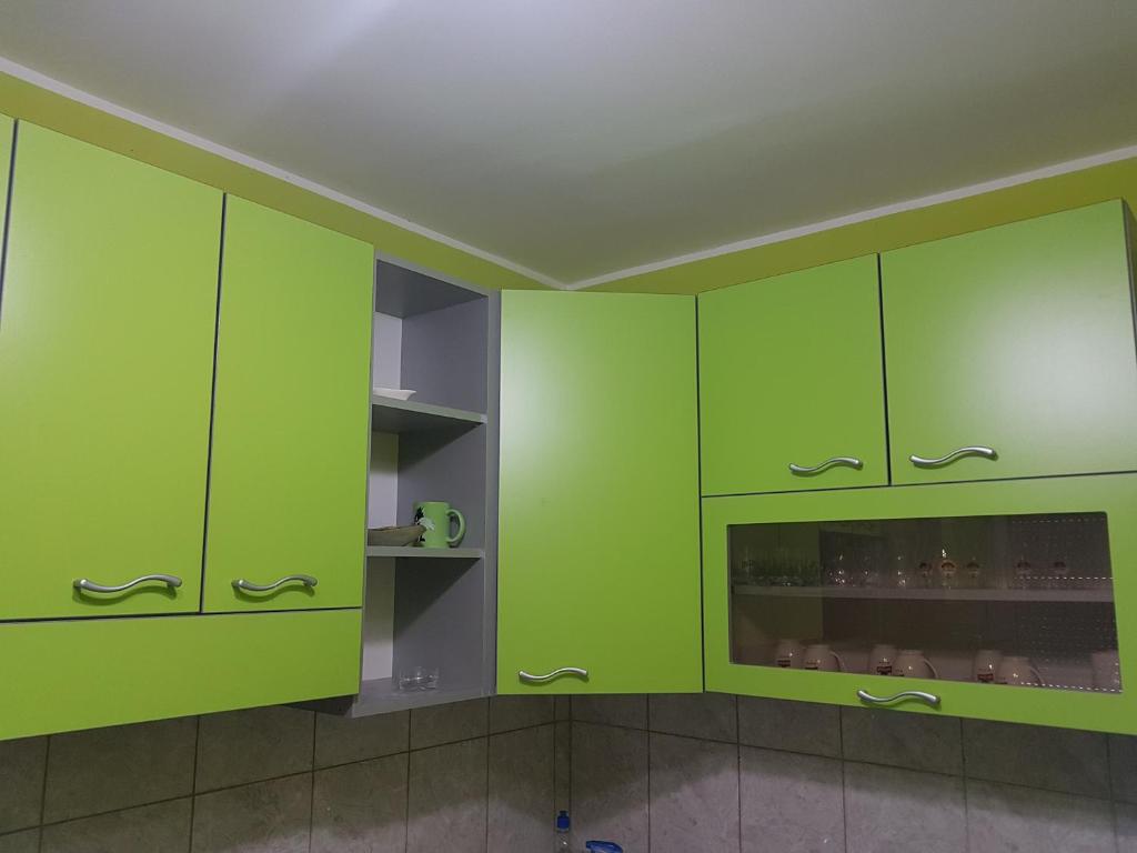 Kuhinja ili čajna kuhinja u objektu Apartment Centar Deluxe