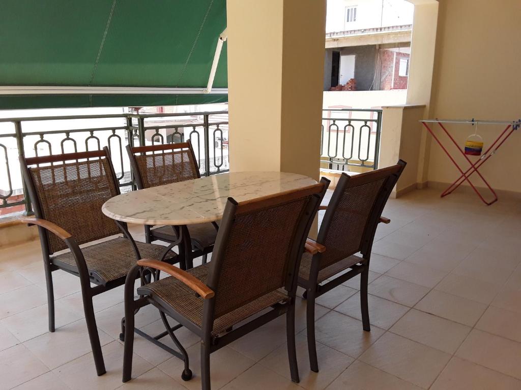 Балкон или терраса в Dais Apartments