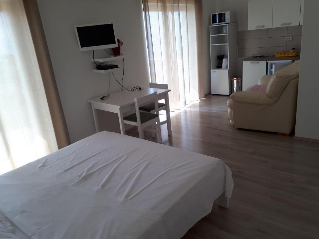 Apartments Tomas - 9