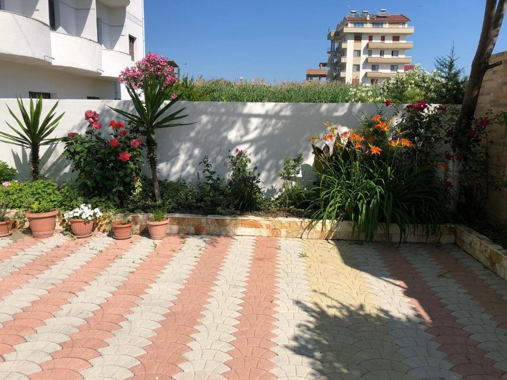 Zahrada ubytování Guest House "Pisha"