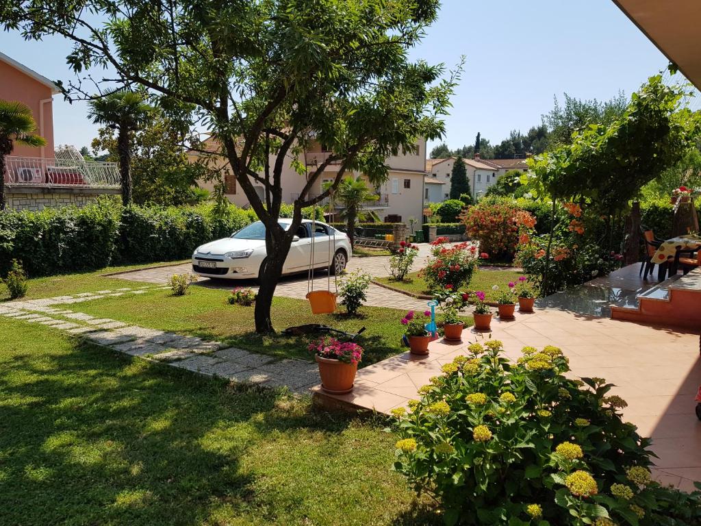 Studio Apartment Rafael
