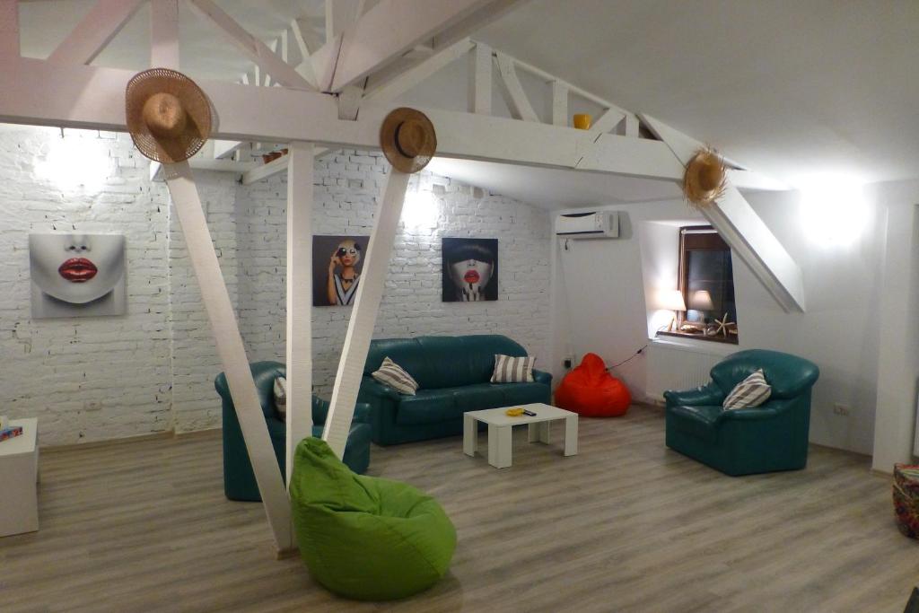 White Loft Old Town Constanta - Housity