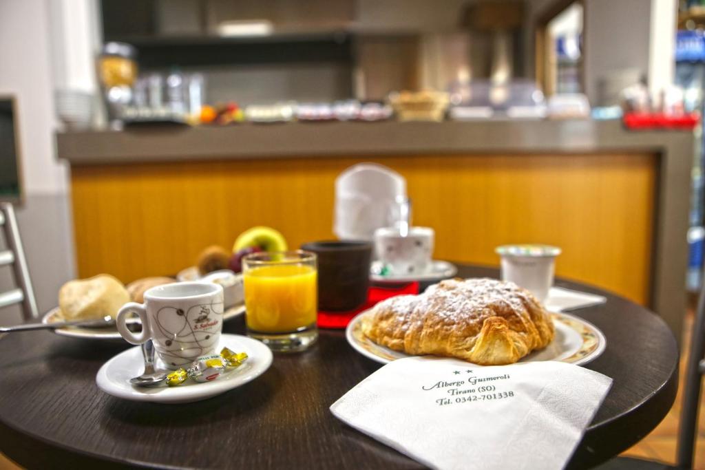 Jedzenie w hotelu lub w pobliżu