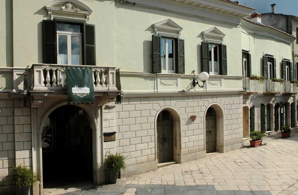Budova, kde se hotel nachází
