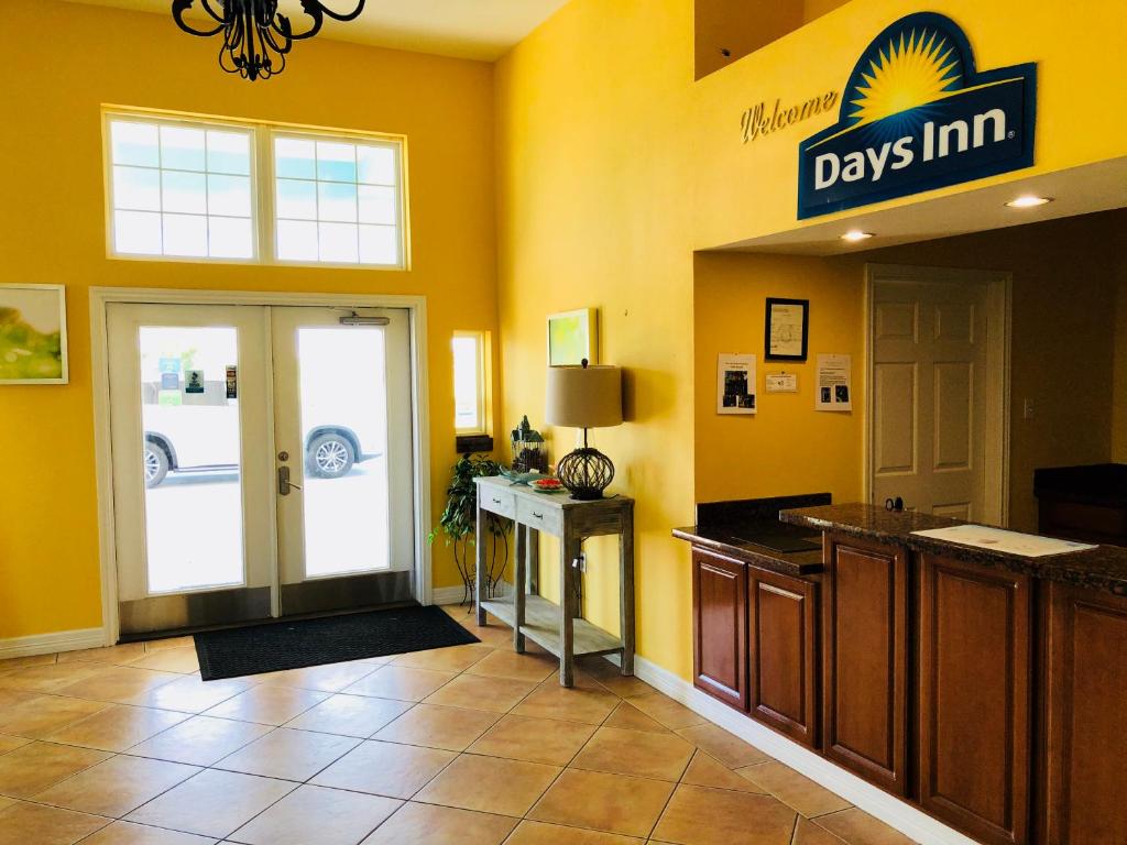 Certifikát, hodnocení, plakát nebo jiný dokument vystavený v ubytování Days Inn by Wyndham Port Aransas TX