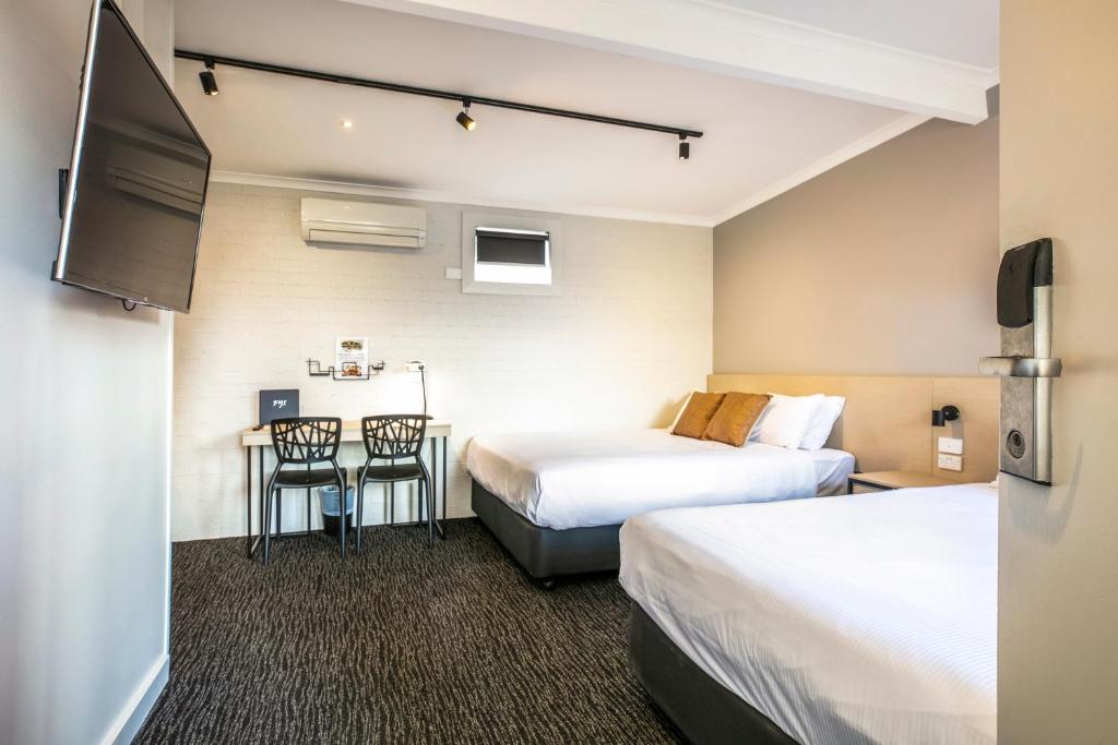 Nightcap at Colyton Hotel - Twin Studio With Two Queen Beds